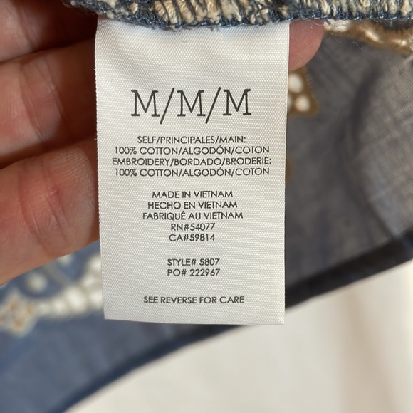 Top - Picture 5 of 6